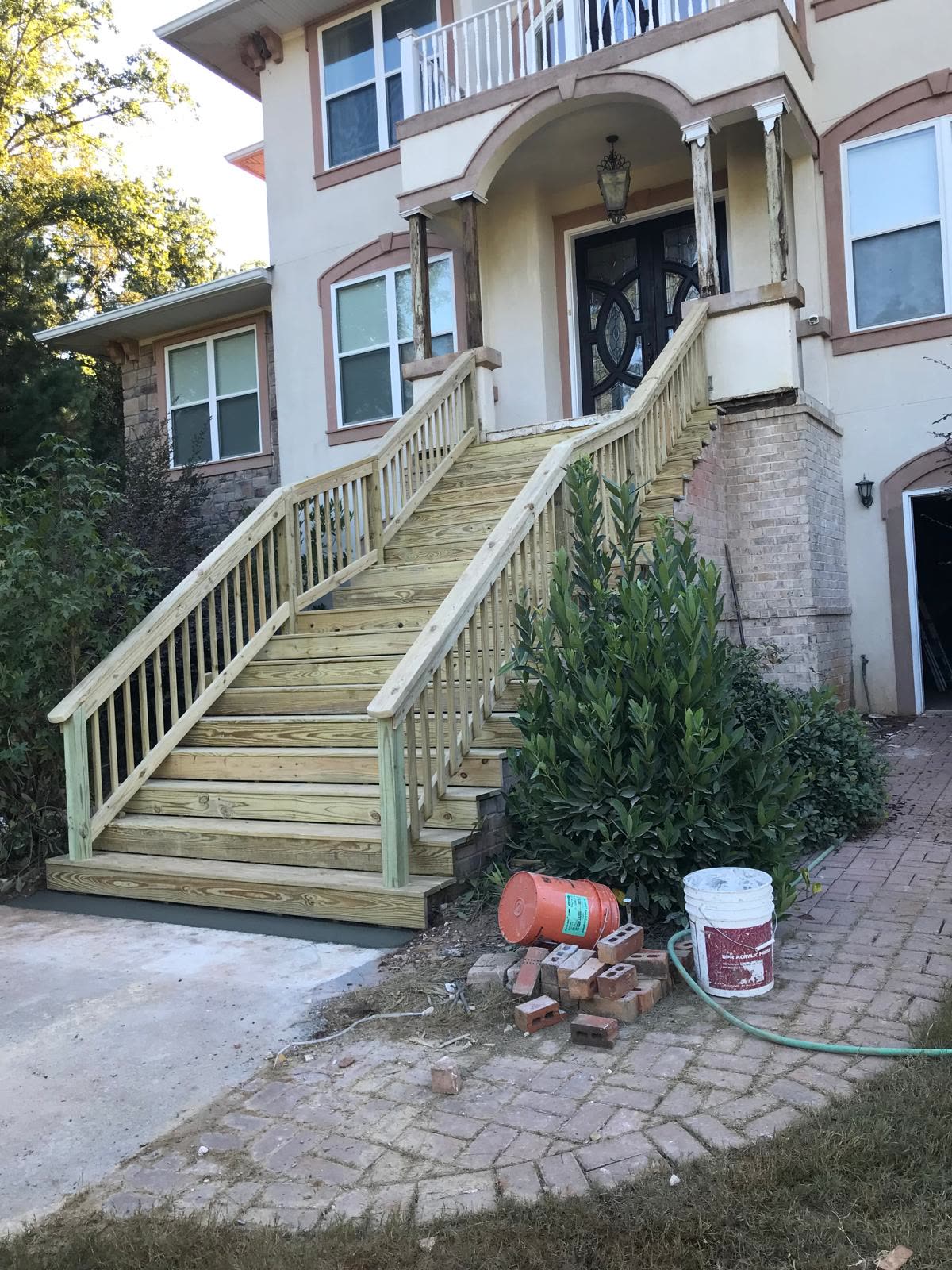 Home exterior renovation by Caballero C&L Remodeling